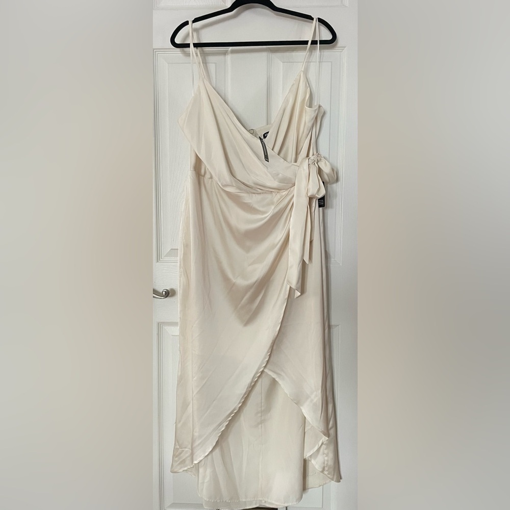 Express Sleeveless Cream High Low Wrap Dress New with Tags XL